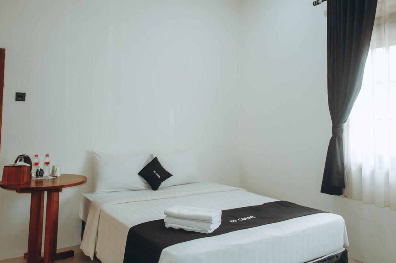 Ds Colive Marina Airport Hotel Semarang Exterior foto