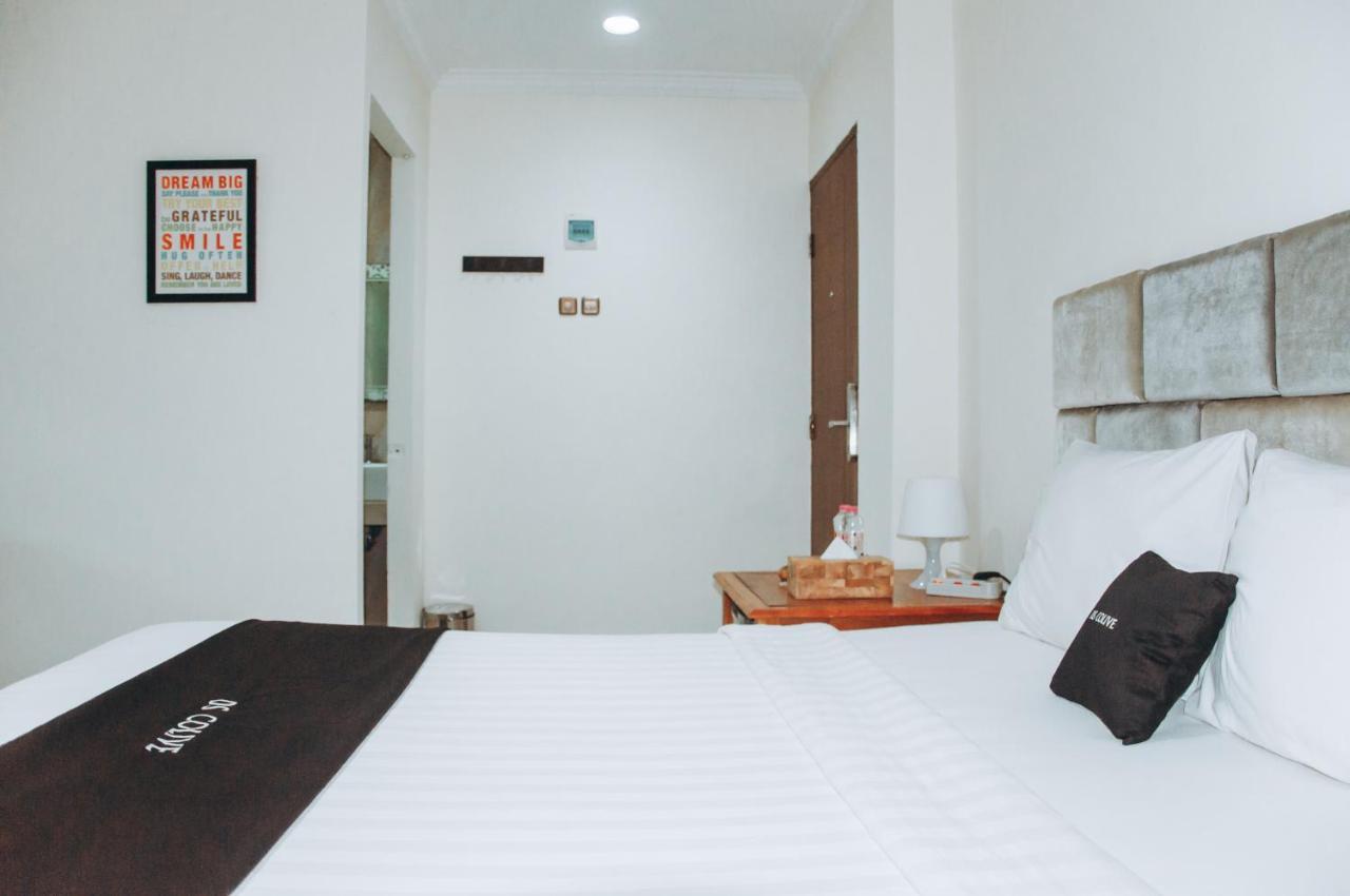 Ds Colive Marina Airport Hotel Semarang Exterior foto